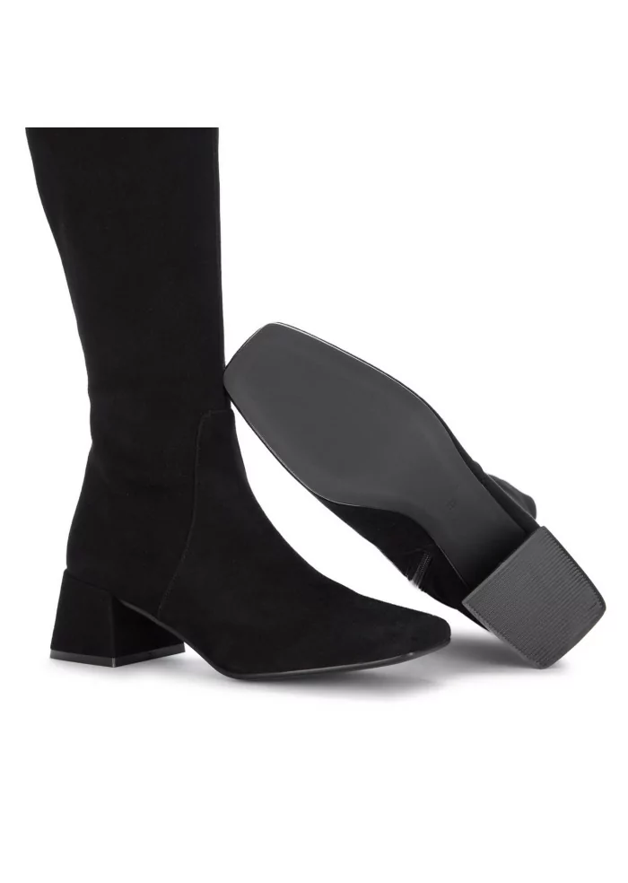 MA+DE 94 | STIVALI ALTI CAMOSCIO NERO Qualità
