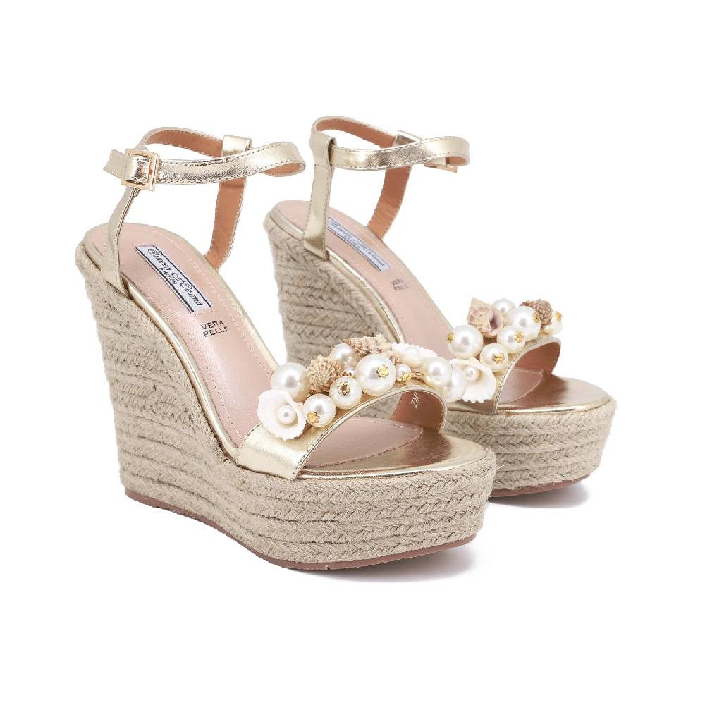 Queen Helena Zeppe - ZM9034 Online
