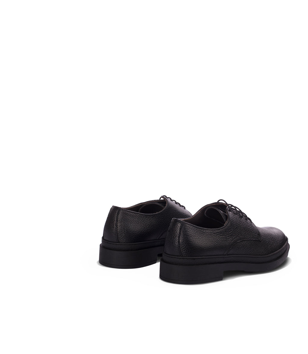 Loriblu Derby in pelle nera Promozione temporanea