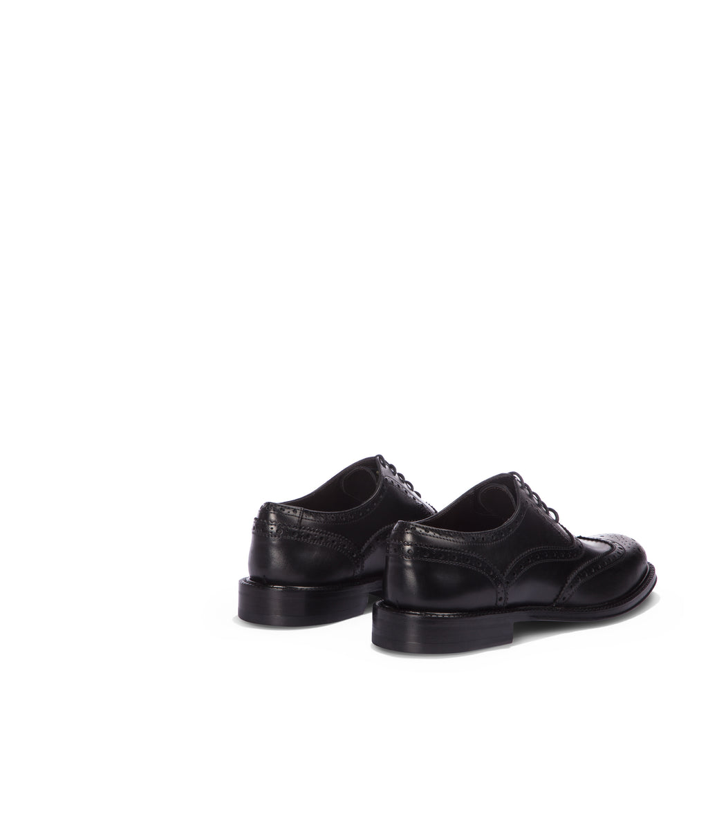 Loriblu Oxford brogue in pelle nera Fino al 50% di sconto