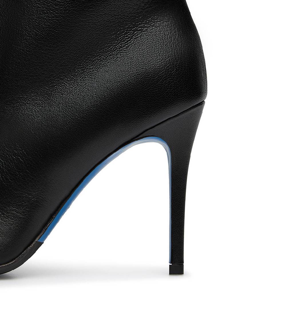 Loriblu Stivaletti in nappa nera In Linea