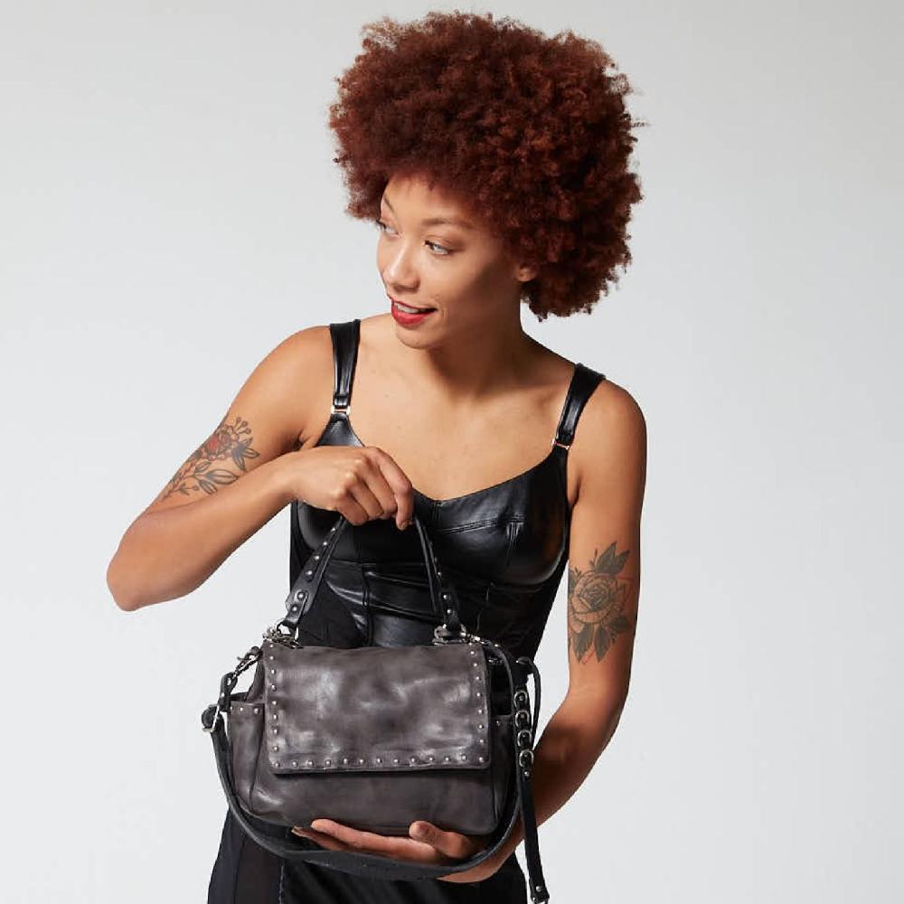 A.S.98 BORSA GILES Ultimo giorno
