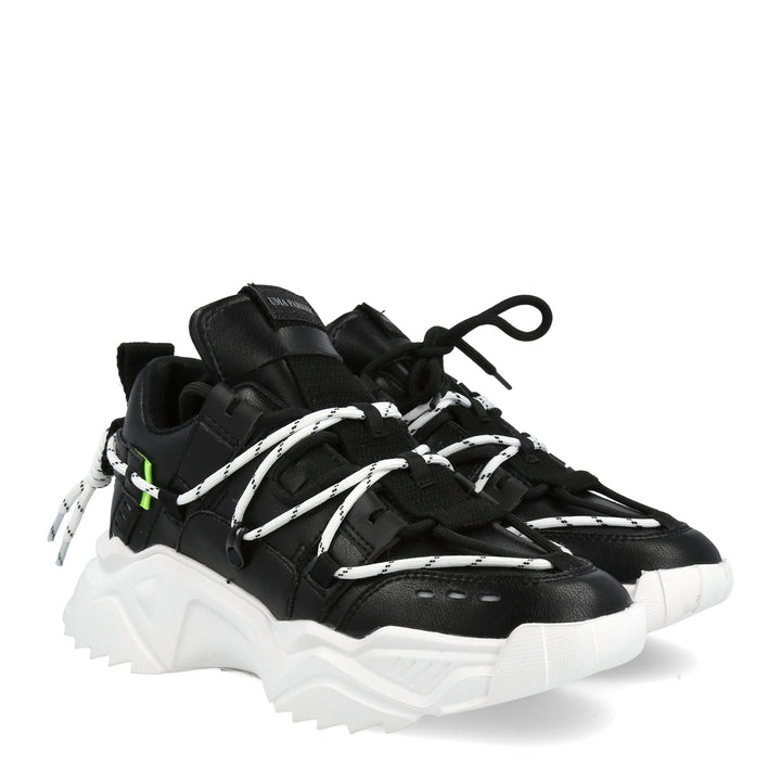 Uma Parker Helsinki Black Enormi risparmi